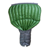 front view of 0 degree down top quilt